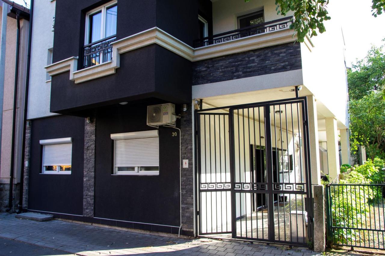 Apartman Mia Centar Kruševac Exteriör bild