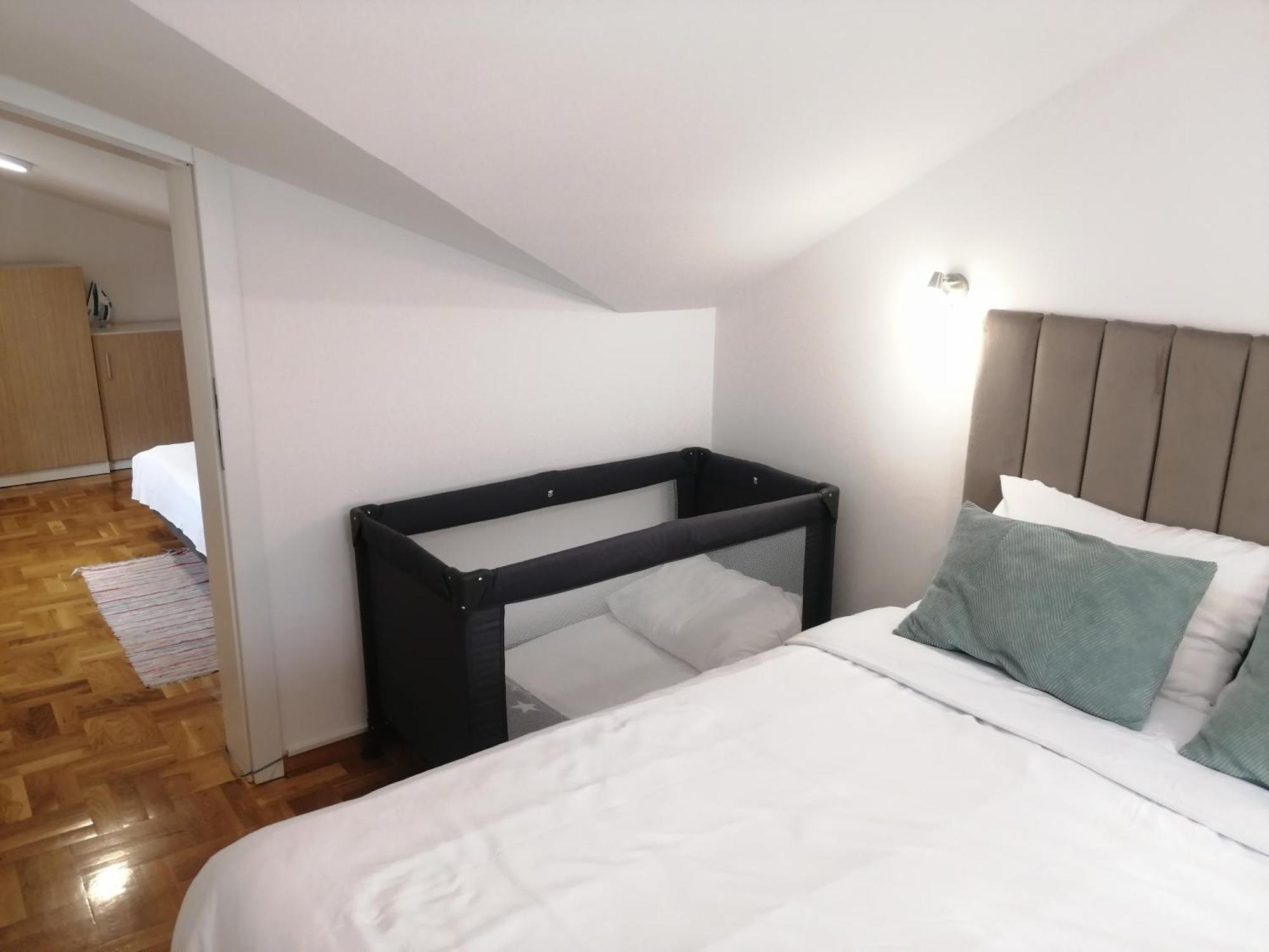 Apartman Mia Centar Kruševac Exteriör bild