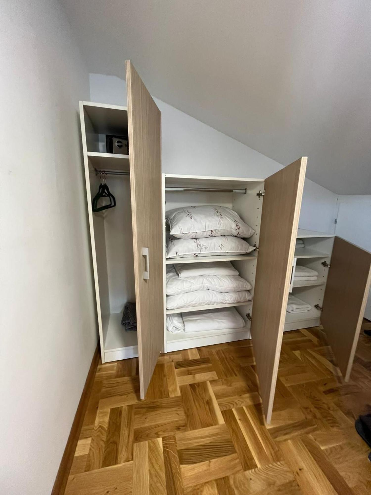 Apartman Mia Centar Kruševac Exteriör bild