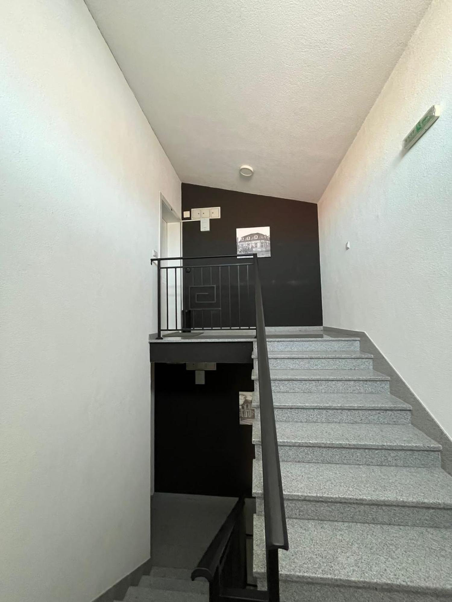 Apartman Mia Centar Kruševac Exteriör bild